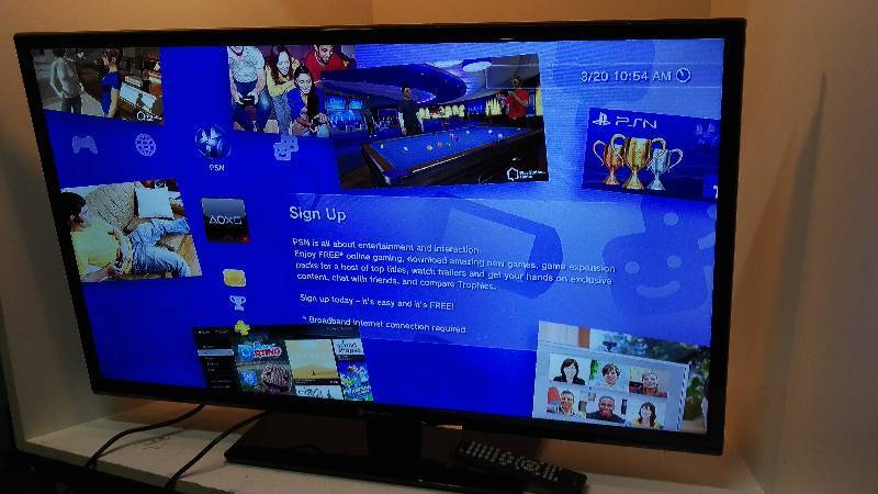 lot 992 image: Element 40 TV