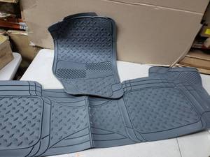 lot 42 image: Set of 3 Car Mats 2 17 x 27 1  17  x 56