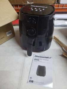 lot 2972 image: Elite Gourmet 4 QT Air Fryer