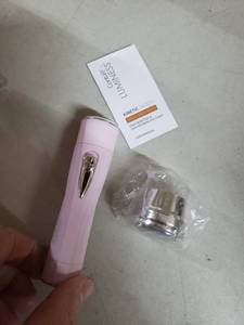 lot 2978 image: Conture Luminess Hair Remover
