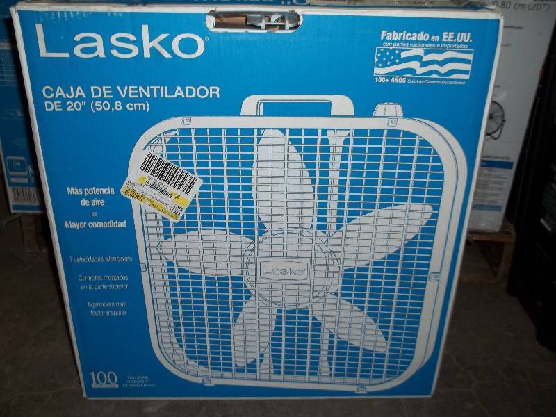 lot 2007 image: LASKO 20 BOX FAN Model# B20200