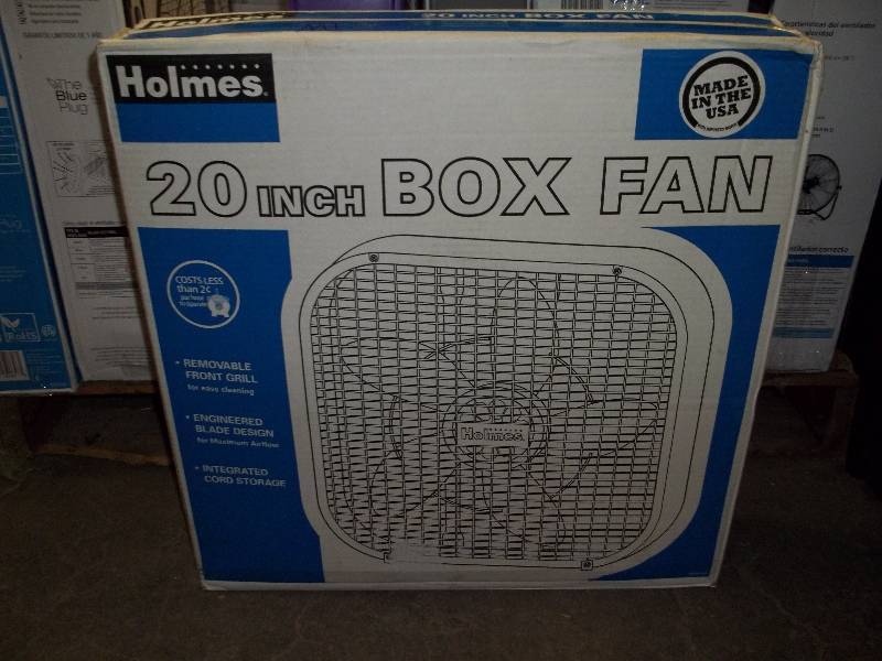 lot 2009 image: Holmes Box Fan,Model# HBF2010A-WWM