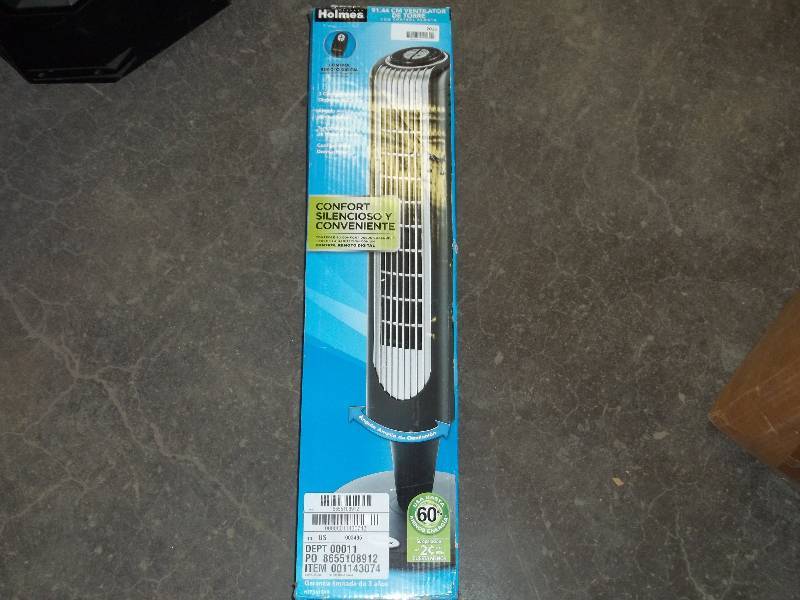 lot 2015 image: Holmes 36 Tower Fan with Remote Control, HTF3606AR-BWM