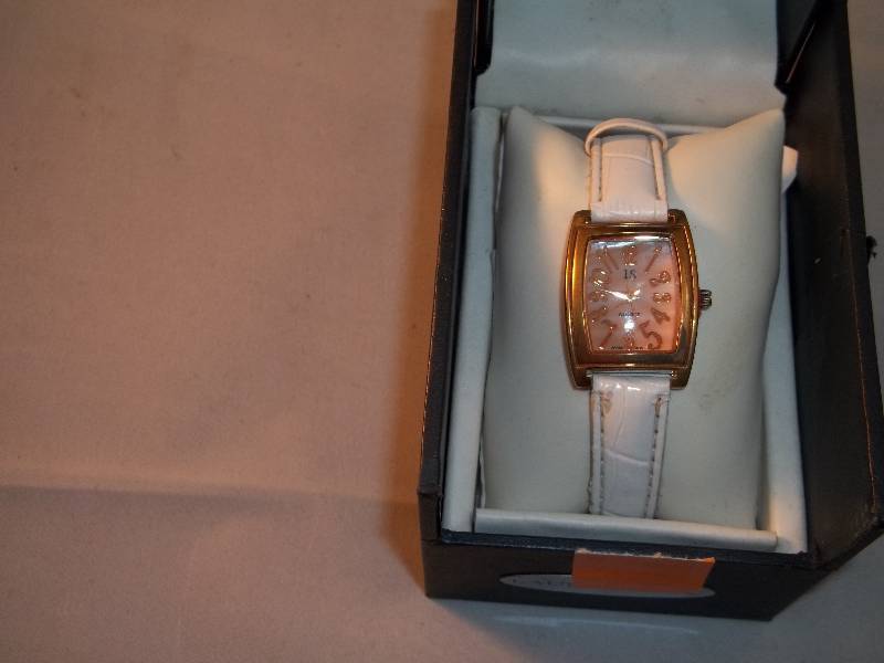lot 2039 image: Laura scott watch