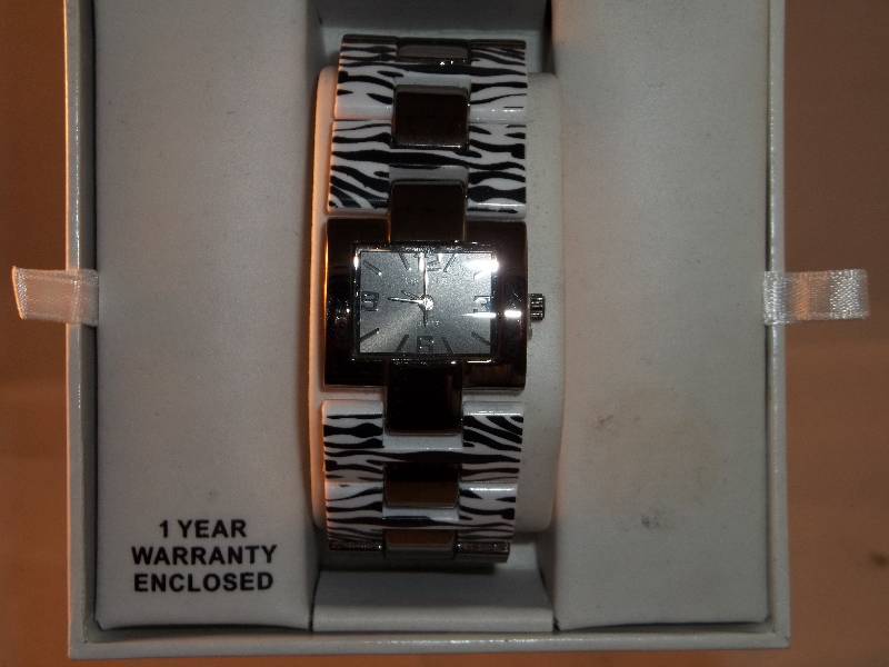 lot 2044 image: Gruen II watch