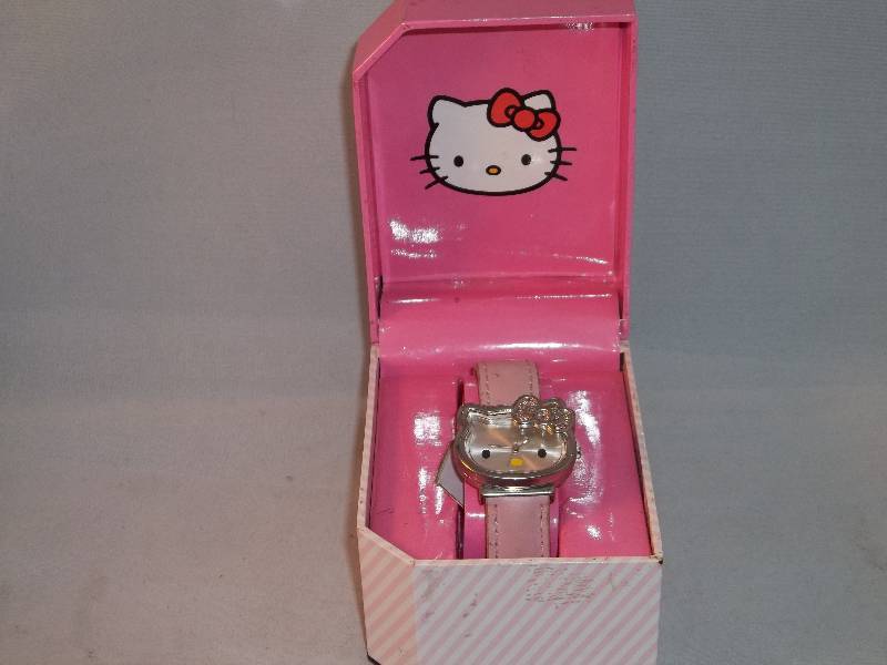 lot 2061 image: hello kitty 1