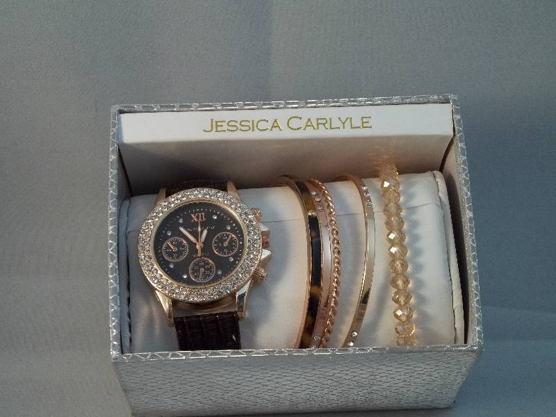 lot 2067 image: Jessica Carlyle watch set