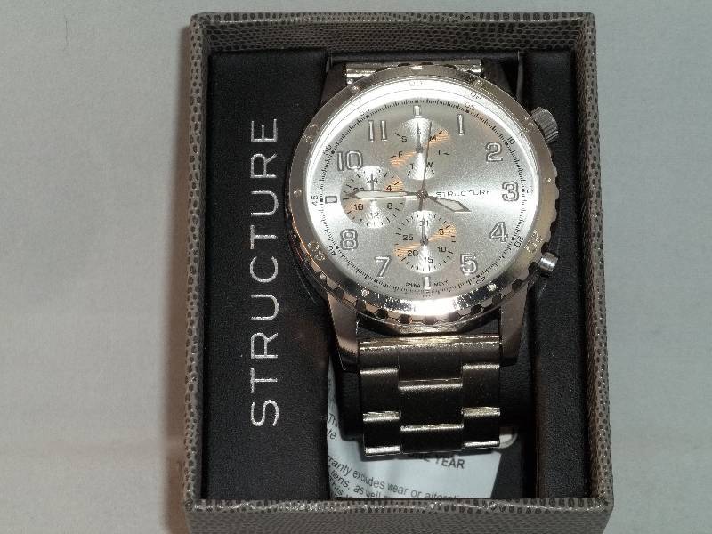 lot 2096 image: Structure watch