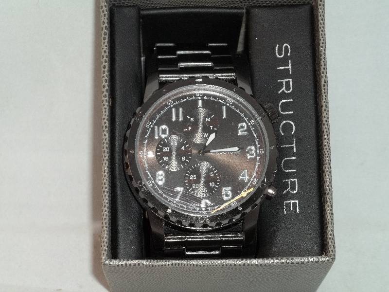 lot 2097 image: Structure watch