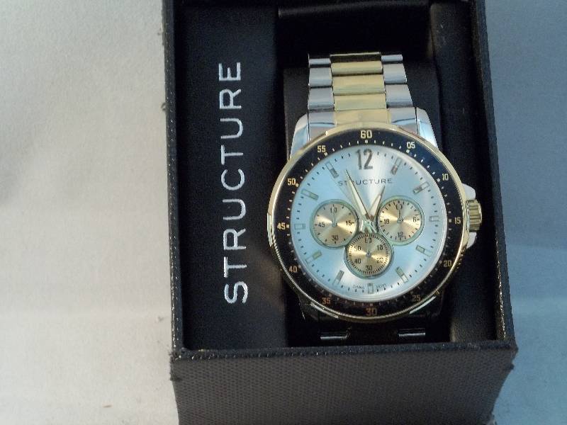 lot 2102 image: Structure watch