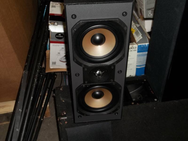 lot 2126 image: Paradigm CC 370 V2 Center Channel Speaker