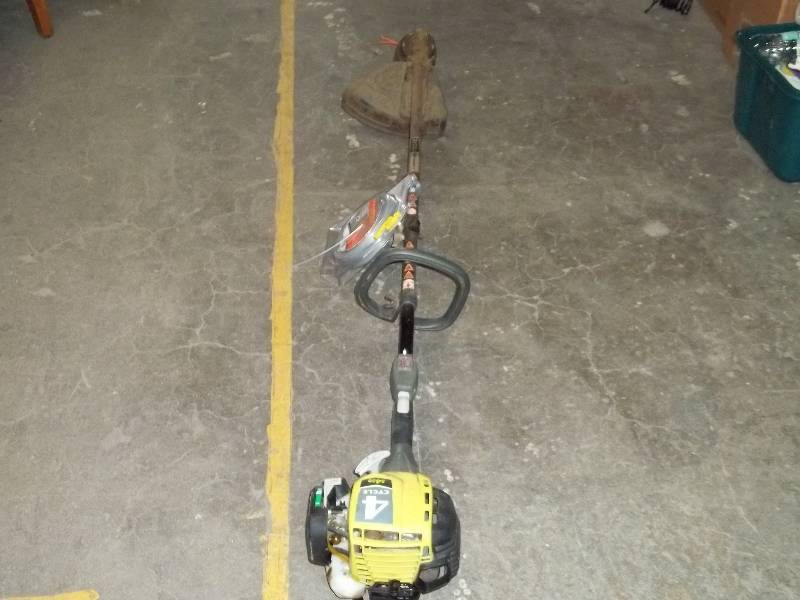 lot 2127 image: RYOBI weedeater with string