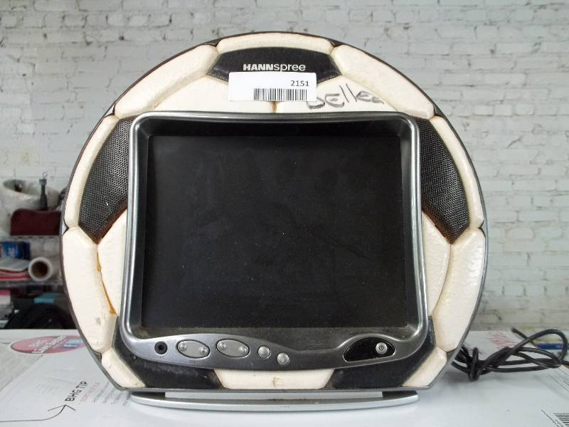 lot 2151 image: Hannspree Dribbling 9.6-inch LCD TV