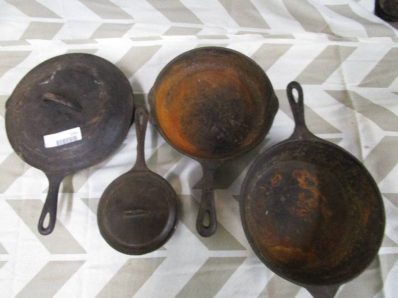 lot 2241 image: cast iron skillets