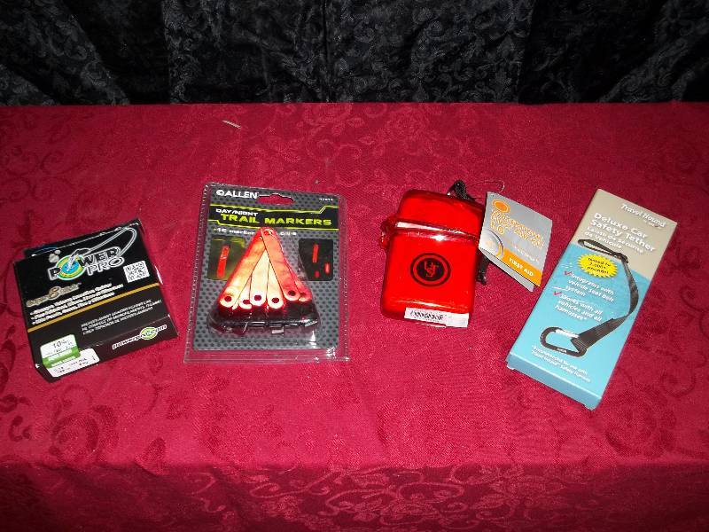 lot 2300 image: fishing gear lot
