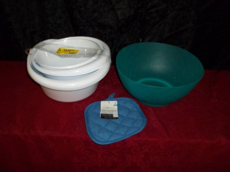 lot 2303 image: kitchen lot