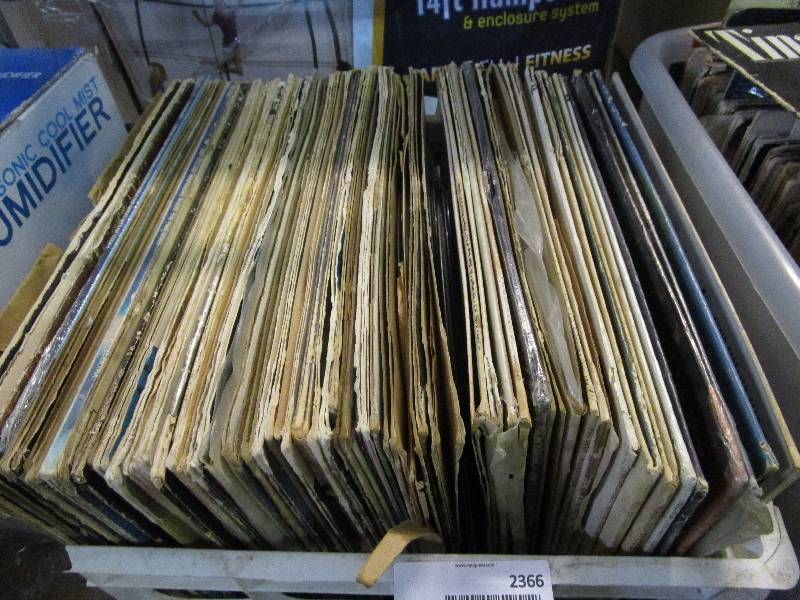 lot 2366 image: vinyls lot #2