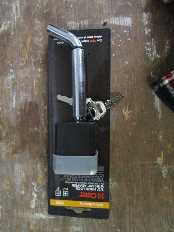 lot 2368 image: hitch lock #2