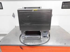 lot 10290 image: ROUNDUP RAPID TOASTER
