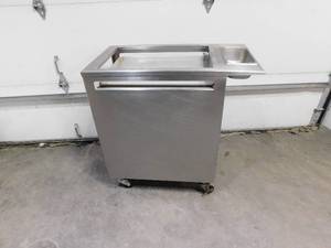lot 10316 image: UTILITY CART