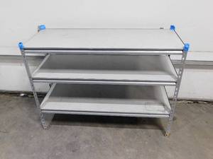 lot 10320 image: METAL RACK