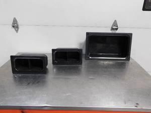 lot 10323 image: CARLISLE CONTAINERS