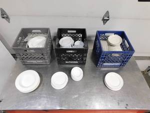 lot 10353 image: DINNER BOWLS