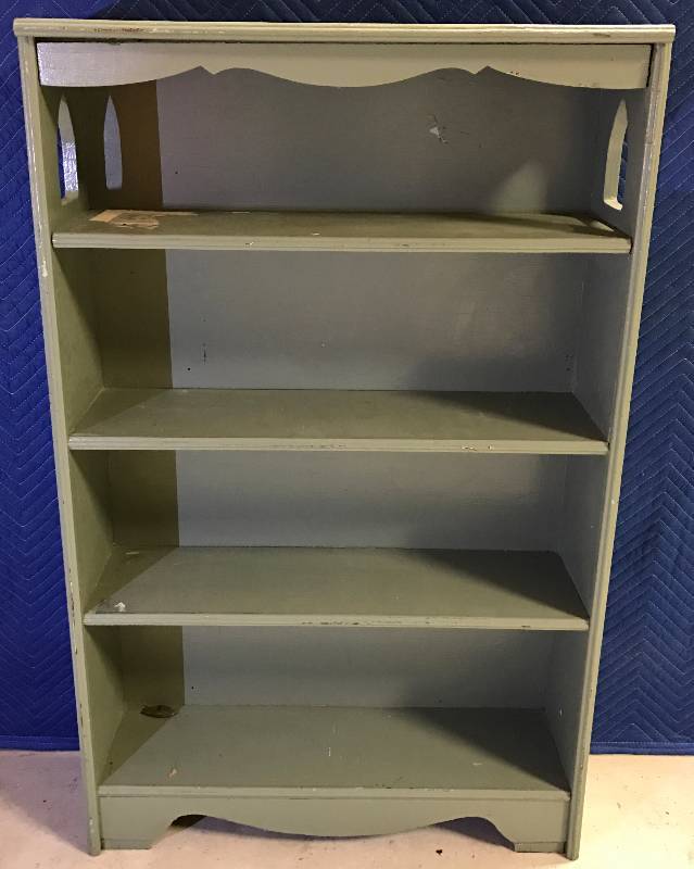 lot 3378 image: Cute Old Book Shelf