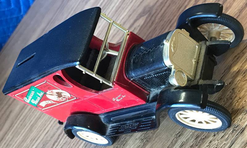lot 3285 image: BUDWEISER 1923 Chevy Metal Coin Bank Anheuser-Busch Official Product ERTL - WITH KEY