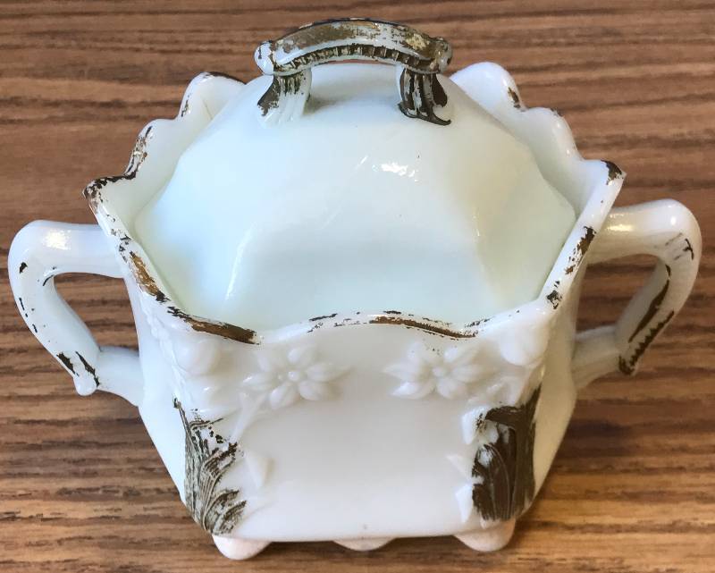 lot 3292 image: OLD Milk Glass Dish