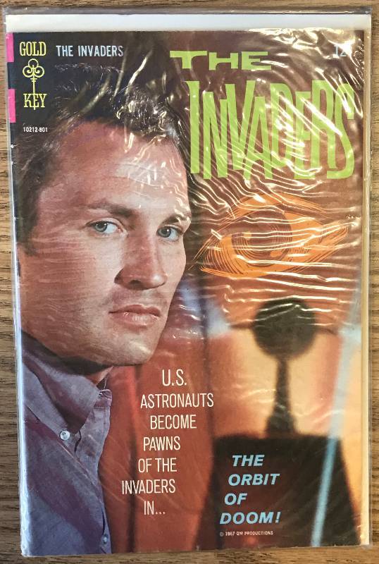 lot 3296 image: Vintage 1967 Gold Key Invaders comic books