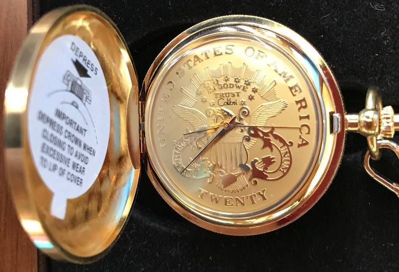 lot 3324 image: Colibri Pocket Watch and Coin Set in Wooden Box This is a wonderful vintage gift set.