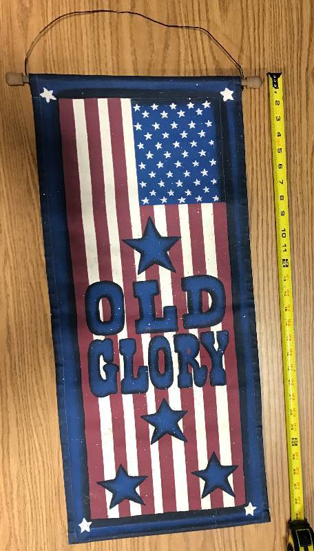 lot 3431 image: Canvas Hanging U.S. Flag - Old Glory