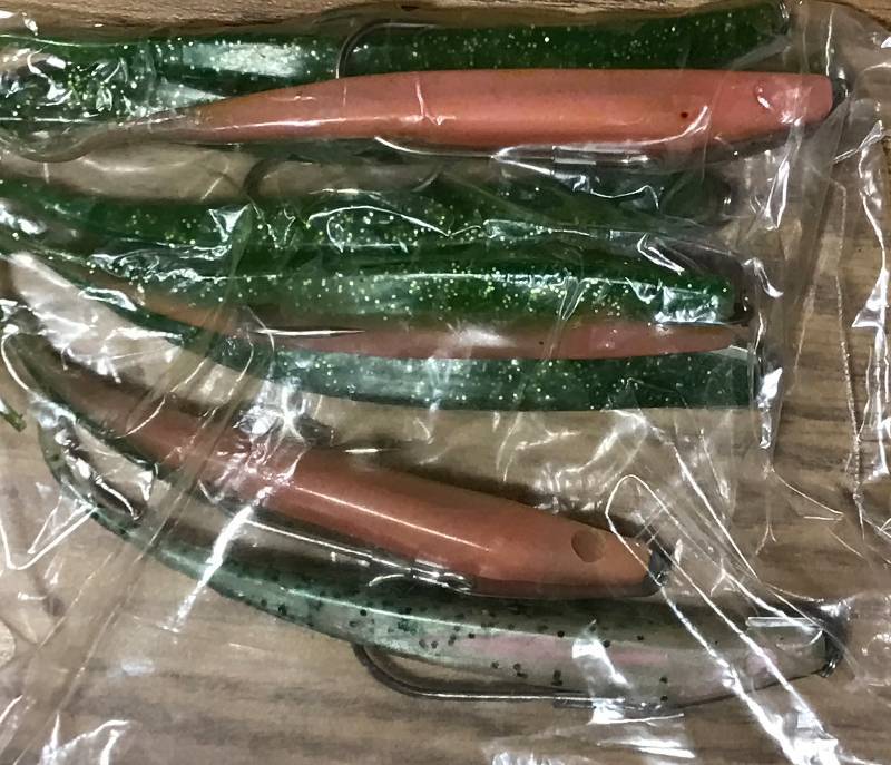 lot 3448 image: Bag of Rubber Fishing Bait Lures With Hooks