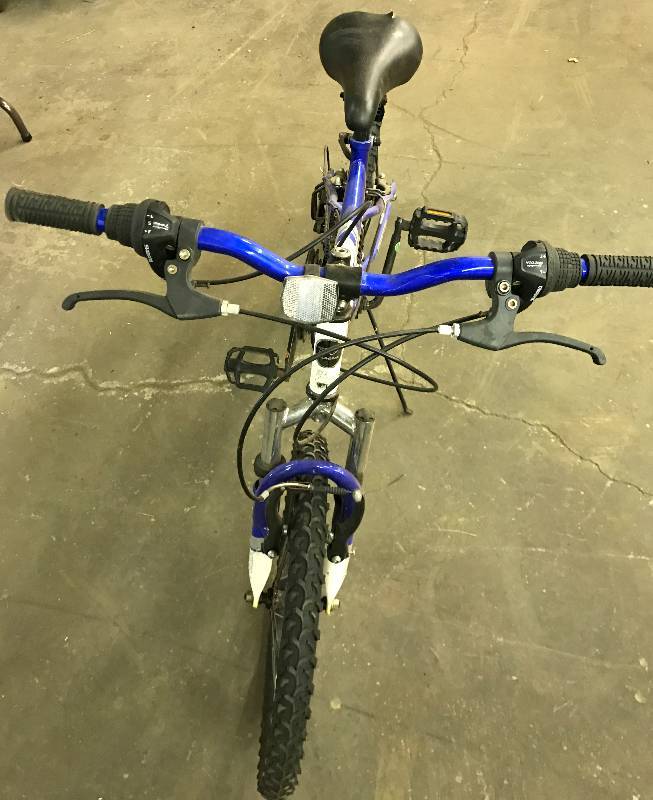 lot 3115 image: Magna Excitor 20 Bike with Shock