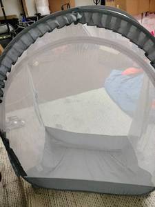 lot 75284 image: bassinetpack play net tent