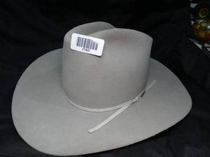 lot 27420 image: Resistol 4x beaver hat  7-14