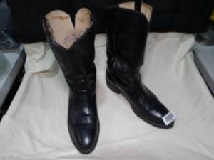lot 27425 image: 10-12 Size Mens Boots