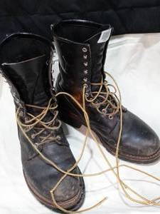 lot 27426 image: Redwing Work Boots