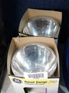 lot 27428 image: Two 250 Heat Lamps
