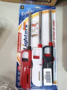lot 27446 image: 3 Long Lighters