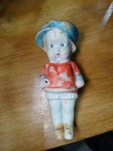 lot 27462 image: 6 Tall Porcelain Doll  Collectible