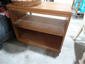 lot 27477 image: Nice wood Cart