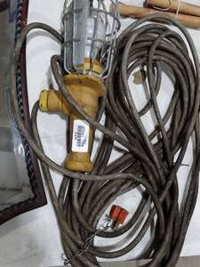 lot 27479 image: Old Work Light w Long Cord