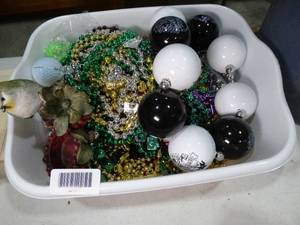 lot 27497 image: Tub Full of Mardi-Gras Beads and More