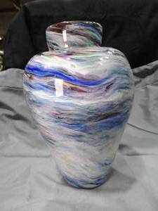 lot 27522 image: colorful vase