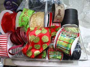 lot 27527 image: lot of holiday ribbons