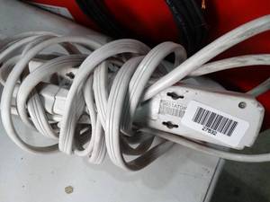 lot 27532 image: white powerstrip
