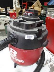 lot 27536 image: 8 gallon shop-vac redblack