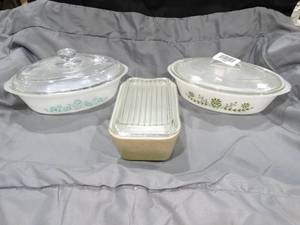 lot 27546 image: glass food containers